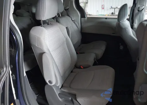 2021 Toyota Sienna Le from USA, damaged, VIN 5TDKRKEC3MS070561